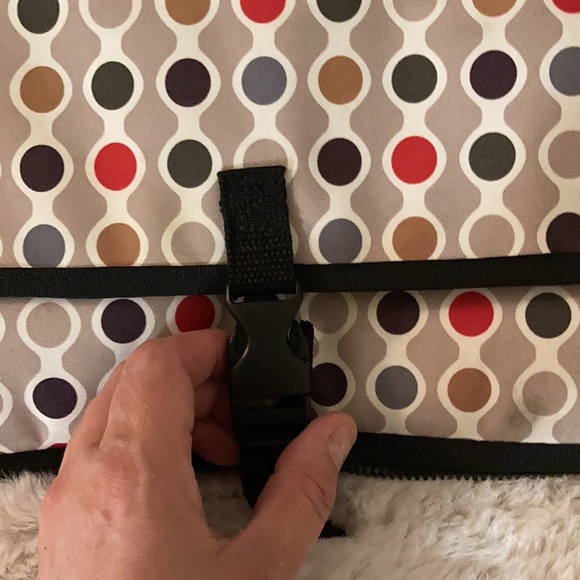 EUC Skip Hop “Pronto” changing station in multicolor Wave Dot pattern. - Picture 10 of 16